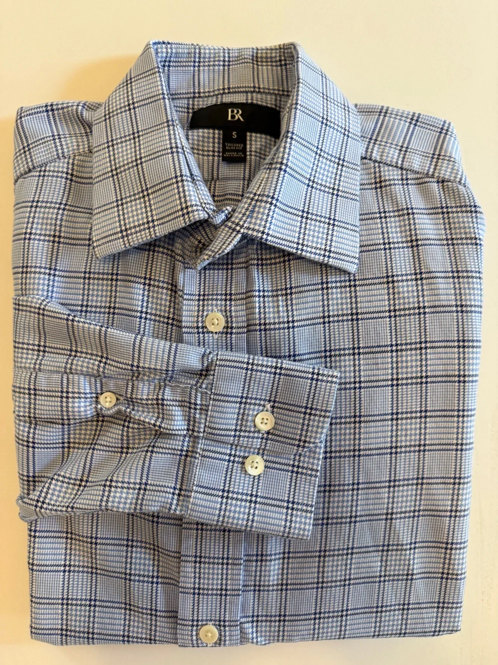 Banana Republic Men’s Tailored Fit Dress Shirt – Size Small – Light Blue Plaid